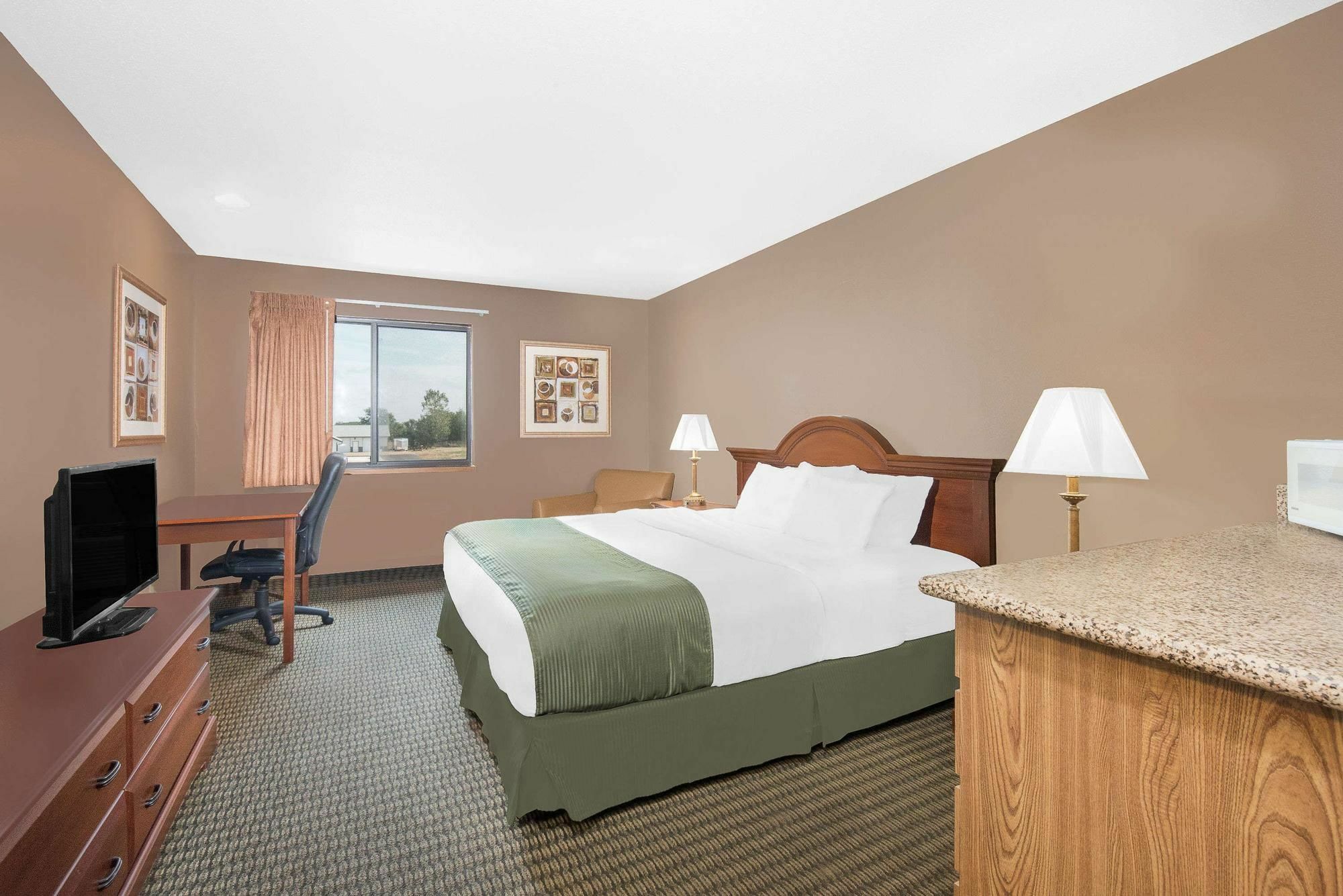 Days Inn By Wyndham Mitchell Sd Bagian luar foto